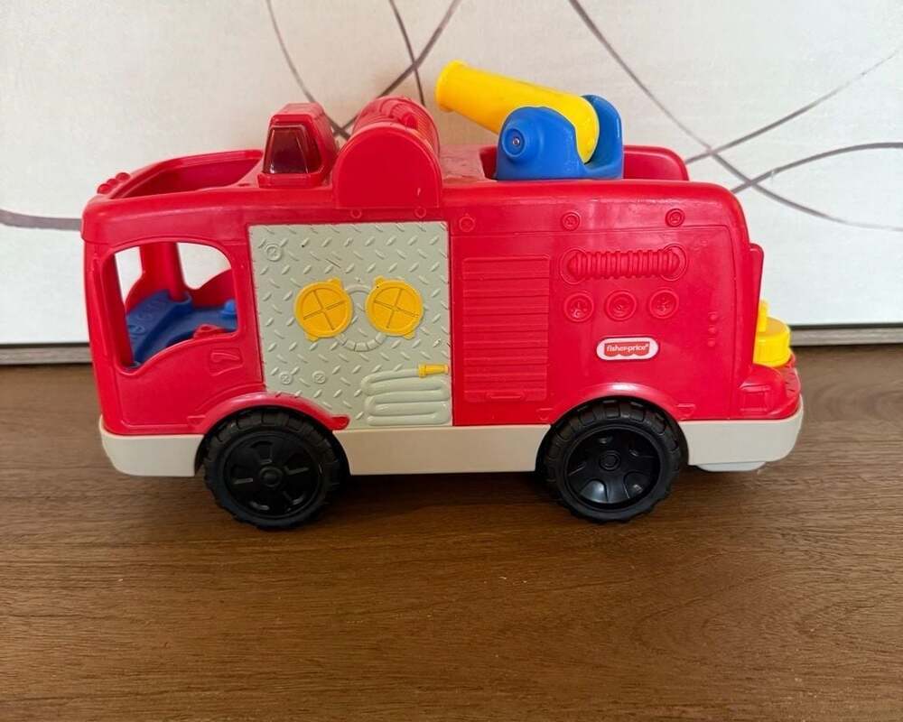 Fisher-Price Laugh & Learn Fire Truck Toy